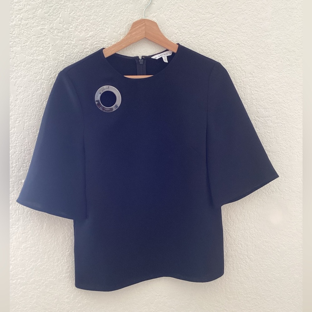 Women’s & other stories Grommet Short sleeve Black Unique Top